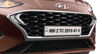 Phiên bản sedan của Hyundai Grand i10 về đại lý với giá 294 triệu, thiết kế thể thao, ấn tượng