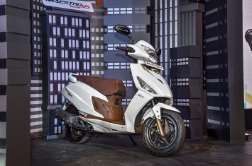 Dân tình phát sốt với mẫu xe ga đẹp long lanh mới: 'So kè' với Honda Vision, giá rẻ ngang Wave RSX