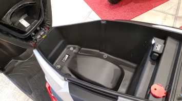 Đối thủ Honda Air Blade chính thức về đại lý với giá chỉ 26 triệu khiến dân tình ngỡ ngàng