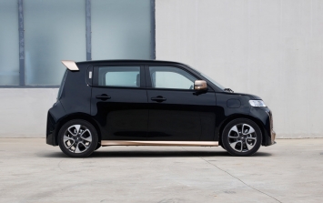 Cận cảnh mẫu ô tô giá 270 triệu chuẩn bị về Việt Nam, thiết kế so kè với Hyundai Grand i10