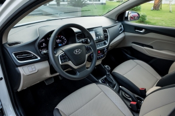 Hyundai Accent 2021 bất ngờ giảm giá sốc, xuống chỉ còn 416 triệu khiến Toyota Vios 'khóc thét'