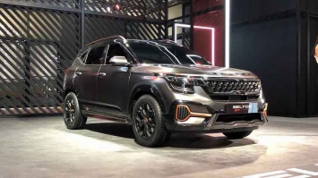 Kia Seltos 2021 bản X-Line chuẩn bị ra mắt, cận cảnh thiết kế đẹp lấn át Toyota Corolla Cross
