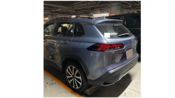 Toyota Corolla Cross 2022 chuẩn bị ra mắt trong tháng 9 tới, thiết kế 'lật đổ' Kia Seltos