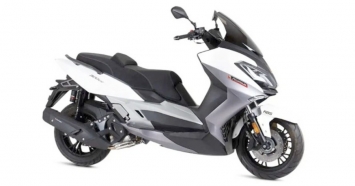 Honda SH 350i có thêm đối thủ mới: Giá bán rẻ hơn, gây sốt với thiết kế đẹp lạ