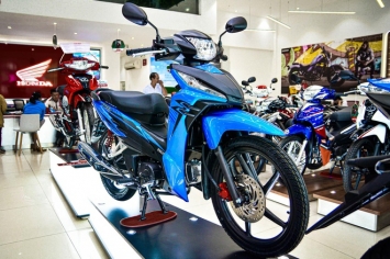 Giá xe Honda Wave RSX bất ngờ giảm sốc, rẻ hơn cả Wave Alpha khiến khách Việt ngỡ ngàng