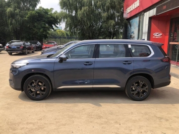 Mẫu SUV 7 chỗ Exeed VX