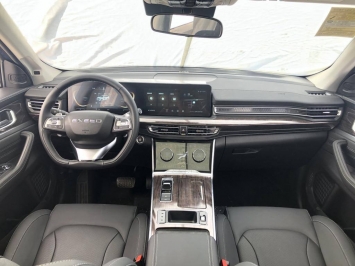 Mẫu SUV 7 chỗ Exeed VX