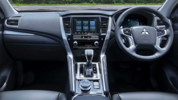 Mitsubishi Pajero Sport 2020