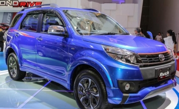 Toyota Rush bất ngờ giảm hẳn 35 triệu, quyết ‘so kè’ cùng đối thủ nặng kí Mitsubishi Xpander ảnh 1