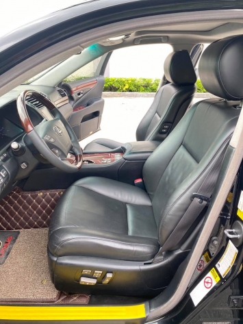 Xế hộp Lexus cũ giảm sốc hơn 2 tỷ, giá rẻ hơn cả Toyota Camry mới ‘đập hộp’ ảnh 3