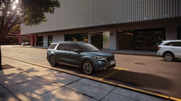 Đối thủ Mitsubishi Xpander, Toyota Innova lộ giá chính thức, khách Việt ‘nóng lòng’ đón xe từng ngày ảnh 1