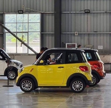 Ô tô điện 75 triệu ‘sốt xình xịch’: Rẻ hơn Honda SH cả chục triệu, tiện nghi ‘như ở nhà’ ảnh 1
