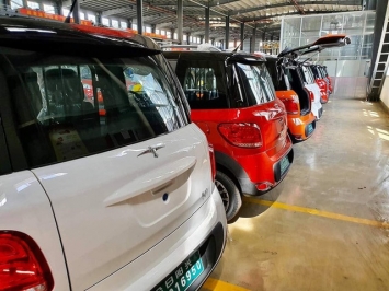 Ô tô điện 75 triệu ‘sốt xình xịch’: Rẻ hơn Honda SH cả chục triệu, tiện nghi ‘như ở nhà’ ảnh 3