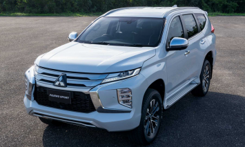 Đối thủ Honda CR-V, Ford Everest giảm giá cực khủng tới 55 triệu, quyết ‘soán ngôi’ Toyota Fortuner ảnh 1