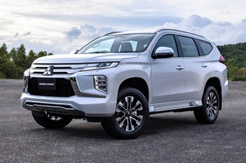 Đối thủ Honda CR-V, Ford Everest giảm giá cực khủng tới 55 triệu, quyết ‘soán ngôi’ Toyota Fortuner ảnh 2