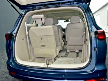 Lộ diện siêu đối thủ của Toyota Innova, Honda CR-V: Thiết kế đỉnh cao, giá chỉ ngang Kia Morning ảnh 3