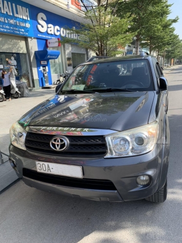 Toyota Fortuner giảm ‘sập sàn’ hàng trăm triệu: Trang bị tuyệt đỉnh, ngoại hình cực ngầu ảnh 1