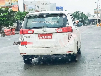 Toyota Innova bản CNG chạy thử