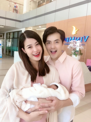 Clip-toan-bo-hanh-trinh-sinh-con-cua-dong-nhi-hanh-dong-cua-ong-cao-thang-khien-cdm-xuc-dong