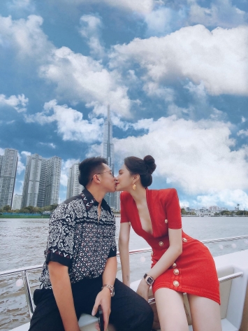Huong-giang-thong-bao-tai-khoan-tik-tok-dat-3-trieu-follow-cdm-thi-nhau-chuc-mung
