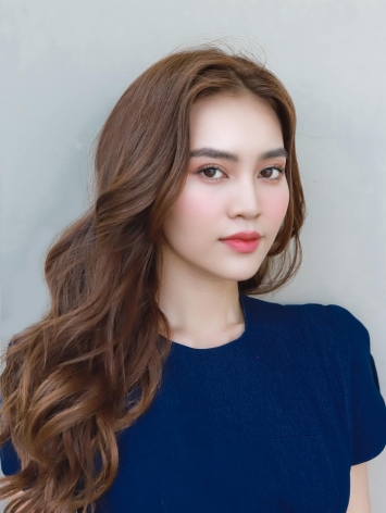 Lan-ngoc-lo-nhan-sac-that-tuoi-31-sau-khi-trut-bo-lop-trang-diem-mat-moc-khien-cdm-ngo-ngang