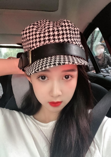 Loat-anh-ngo-kien-huy-dien-do-doi-tinh-tu-ben-ban-gai-la-hot-girl-dinh-dam-4