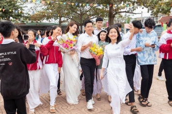 Loat-anh-nha-phuong-bi-chup-len-o-doi-thuong-7