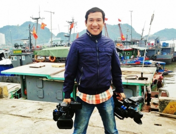 danh-hai-dinh-dam-tung-lai-xe-bo-boc-vac-cuc-kho-doi-doi-dem-tien-khong-xue-