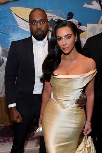 nam-rapper-quyen-luc-kanye-west-tranh-cu-tong-thong-my-voi-ong-trump-ty-phu-elon-musk-ung-ho