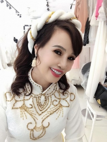 clip-giuong-chieu-cua-co-dau-62-tuoi-voi-chong-tre-khien-dan-tinh-xon-xao