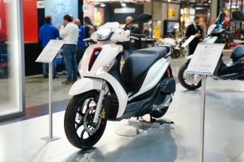 Piaggio Medley 2020 ra mắt với diện mạo cực bắt mắt, cạnh tranh trực tiếp với Honda SH 2020