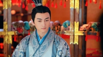 Hoàng đế đẹp trai nhất lịch sử Trung Hoa: Uy hiếp chị dâu phải ...