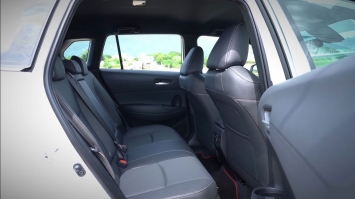 Ngắm Toyota Corolla Cross 2022 bản thể thao: Thiết kế khiến Honda HR-V ‘chao đảo’, trang bị chất lừ ảnh 2
