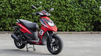 Lác mắt trước mẫu xe ga 34 triệu: Rẻ bằng Honda Vision, sức mạnh ăn đứt Honda SH 150i 2020 ảnh 3