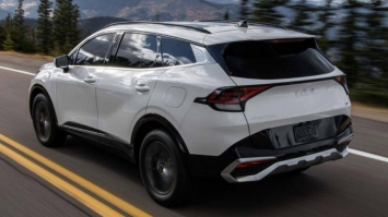 Siêu kình địch Honda CR-V lộ diện bản mới: Trang bị ‘đè bẹp’ Mazda CX-5, thiết kế đỉnh cao ảnh 1
