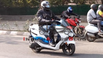 Đối thủ mới của Honda Air Blade 125 lộ diện, thiết kế ăn đứt Honda Vision khiến dân tình đổ đứ đừ ảnh 2