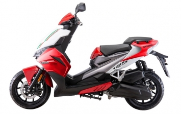 Đối thủ Honda Air Blade 150 lộ diện: Ngoại hình hầm hố, trang bị ngập tràn 'đốn tim' dân tình ảnh 3