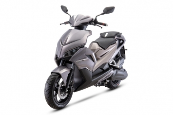 Đối thủ Honda Air Blade 150 lộ diện: Ngoại hình hầm hố, trang bị ngập tràn 'đốn tim' dân tình ảnh 2