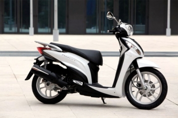 Đối thủ của Honda SH Mode 2021 giá chỉ 45 triệu, rẻ ngang Honda Air Blade khiến dân tình 'lụi tim' ảnh 1