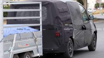 Lộ diện đối thủ Mitsubishi Xpander: Thiết kế sang, xịn, mịn khiến Toyota Innova ‘chạy mất dép’ ảnh 1