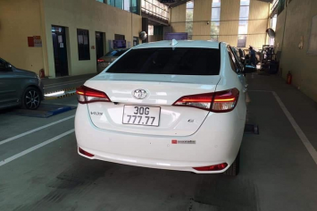 Choáng váng với Toyota Vios biển ‘ngũ quý 7’ có giá ngất ngưởng khiến Honda City gọi bằng ‘cụ’ ảnh 2