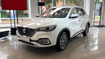 MG HS 2020