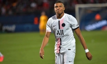 Tin bóng đá tối 27/8: ĐT Việt Nam nhận tin vui từ Đặng Văn Lâm, PSG chốt giá bán Mbappe cho Real