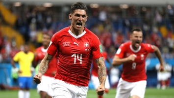 Những kỷ lục gia của vòng bảng EURO 2021: Đẳng cấp Ronaldo lên tiếng, bất ngờ cái tên vua kiến tạo