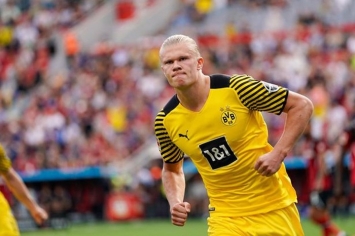 haaland-borussia-dortmund_hupn