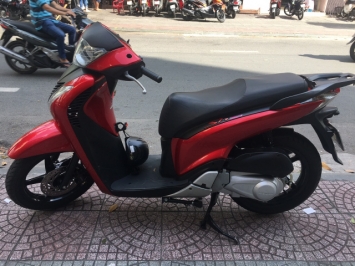 Cận cảnh Honda SH150i nhập Ý đời 2011 độ cực chất tại Sài Gòn  Danhgiaxe