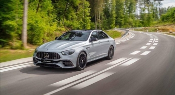 Mercedes chỉ sản xuất 999 xe AMG E63 S để kỷ niệm động cơ V8 giá không  dưới 6 tỉ đồng  CafeAutoVn