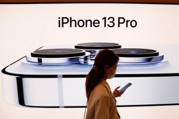 Nhiều người dùng trên thế giới phàn nàn vì Apple giao iPhone 13 quá lâu do tình trạng thiếu chip