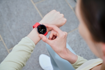 Samsung Galaxy Watch4 tại Việt Nam nhận bản cập nhật mới, hỗ trợ đo huyết áp và ECG