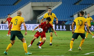 Bị ĐT Trung Quốc cầm hòa cay đắng, thủ môn Australia quyết 'xả hận' vào ĐT Việt Nam